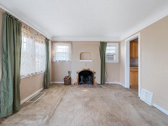 2nd image of 3311 W Lacrosse Ave