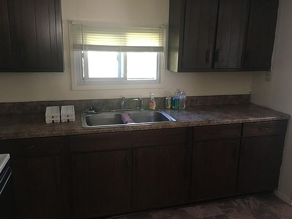 4th image of 2117 Dayton St
