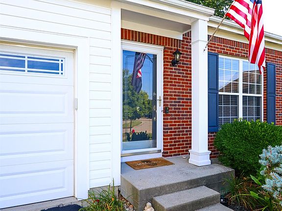 2nd image of 524 Weeping Willow Ln