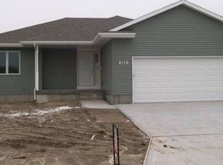 4116 W Ridge Ln #SUN, Grand Island, NE 68803