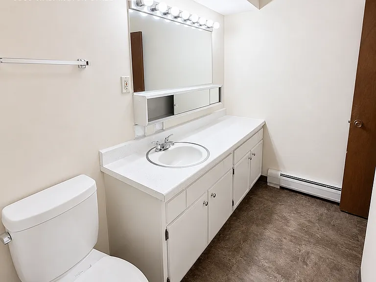 6360 Washington St #2B — Photo 5