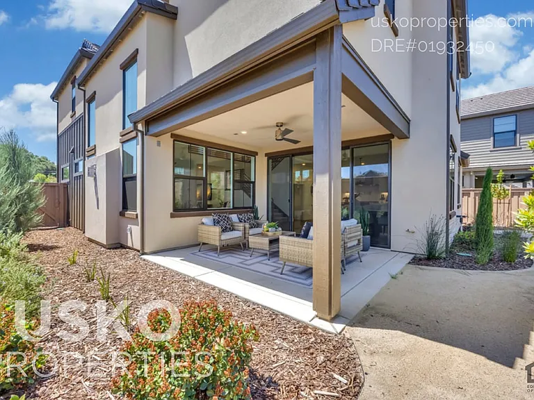 7095 Soleil Way — Photo 48