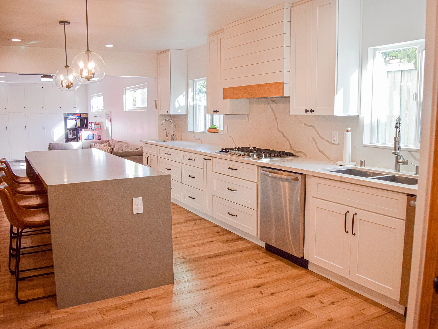 4711 59th Street - 1 — Photo 2