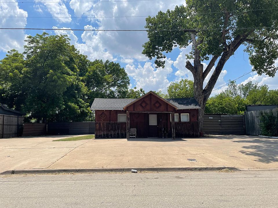1st image of 2325 Delante St
