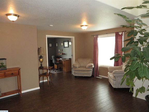2nd image of 5007 Wrigley Dr