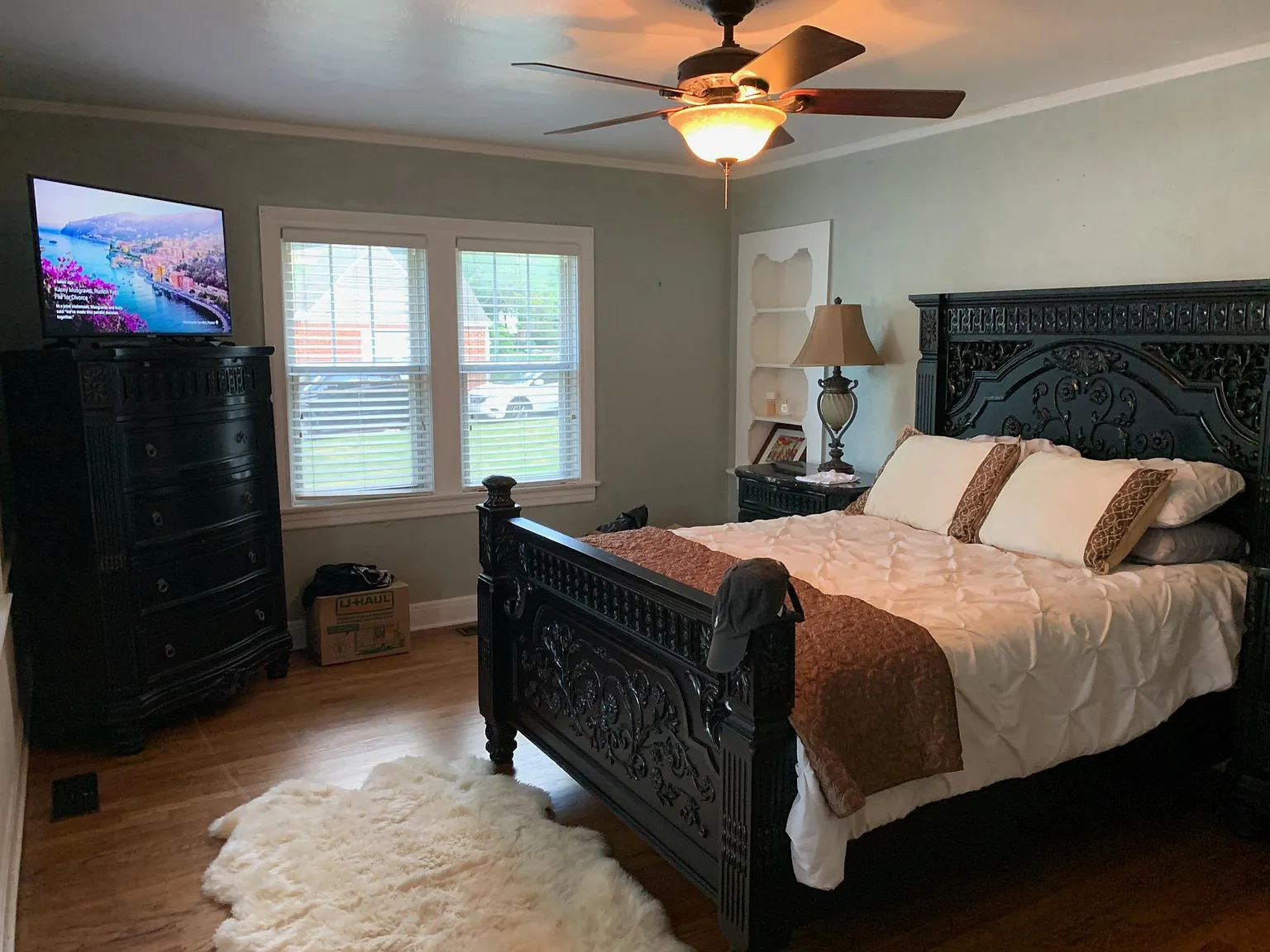 2 bed, 1500 sqft, $1,550 — Photo 2