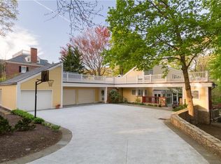 145 Grotto Ave, Providence, RI 02906