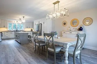 4 bed, 2850 sqft, $7,200 — Photo 3