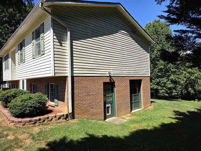 273 Woodbridge Dr — Photo 13