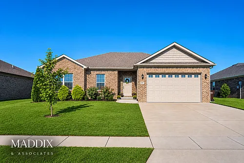 547 Southern Cross Dr Photo 1