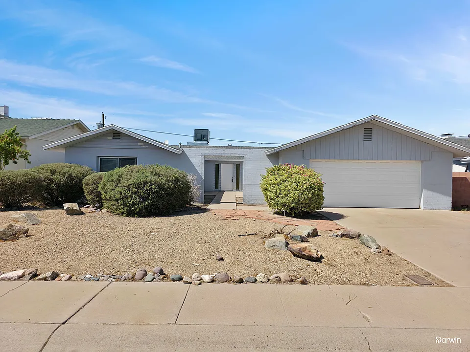 3920 W Solano Dr N
