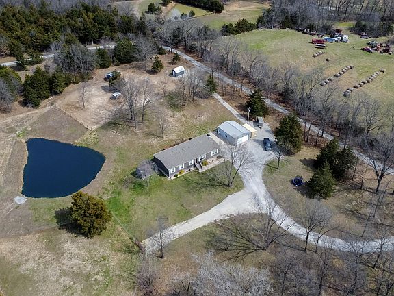 3rd image of 3211 W Harper Rd