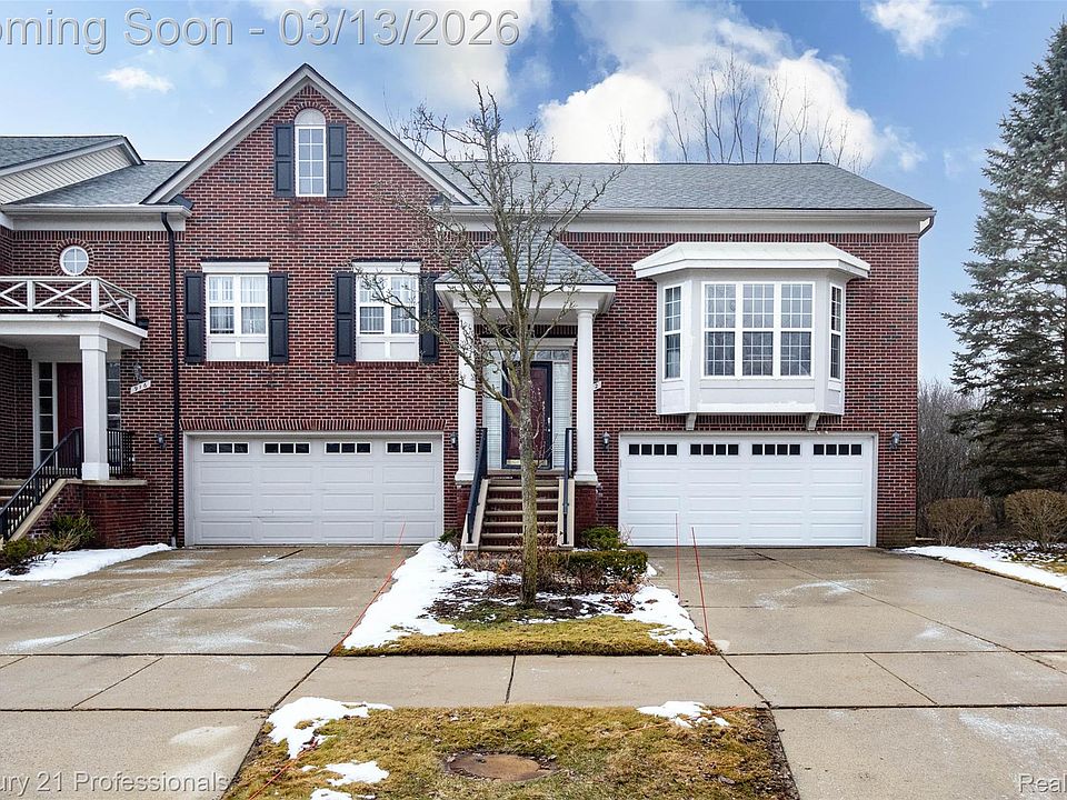 1st image of 912 Sandalwood Dr