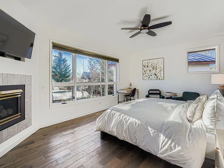 120 Hereford Rd #E — Photo 13