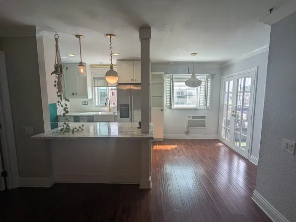 3142 Midway Dr Unit B302, San Diego, CA 92110