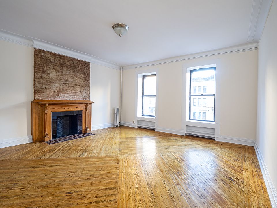 1st image of 146 W 72nd St #4B