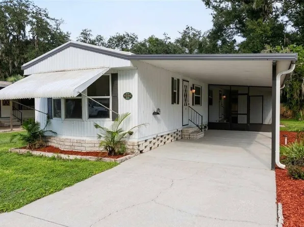 3234 Blue Lagoon Dr, Zephyrhills, FL 33541