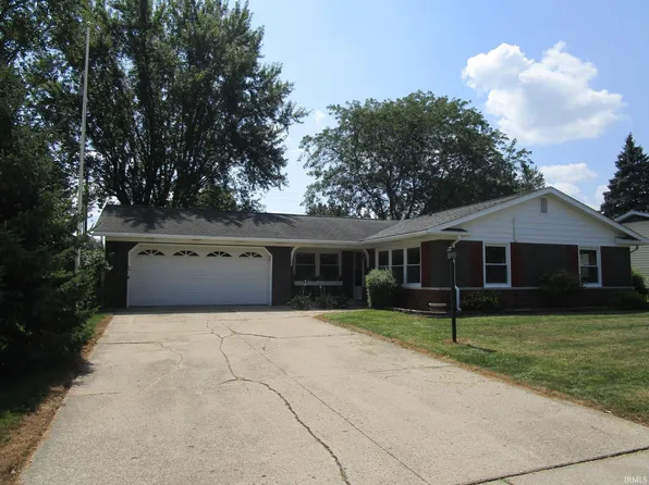 600 Wedgewood Pl, Kendallville, IN 46755