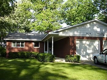 1st image of 2419 N Peterson Dr