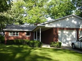 2419 N Peterson Dr, Sanford, MI 48657