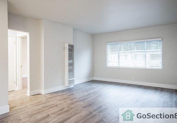2nd image of 2701 Ec Reems Ct APT 1A