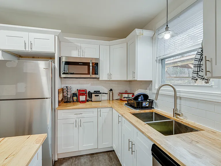 6473 Thunderbird Dr — Photo 13