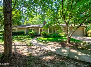 1051 Buckley Dr, Jackson, MS 39206