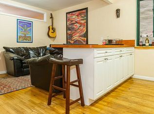 608 E 11th St, New York, NY 10009