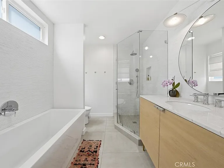 1720 Voorhees Ave — Photo 14