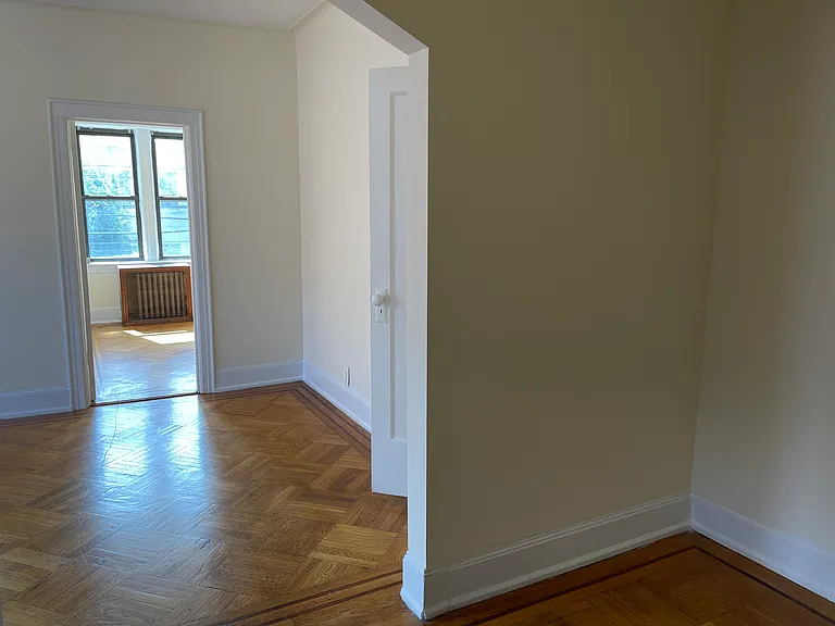 30-58 14th St #1R — Photo 9