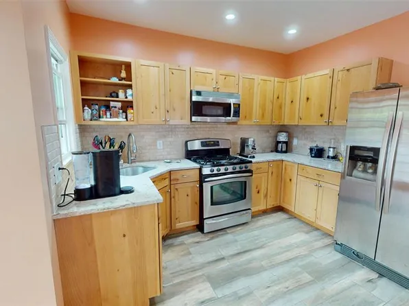 24-22 80th Street image 2 of 35