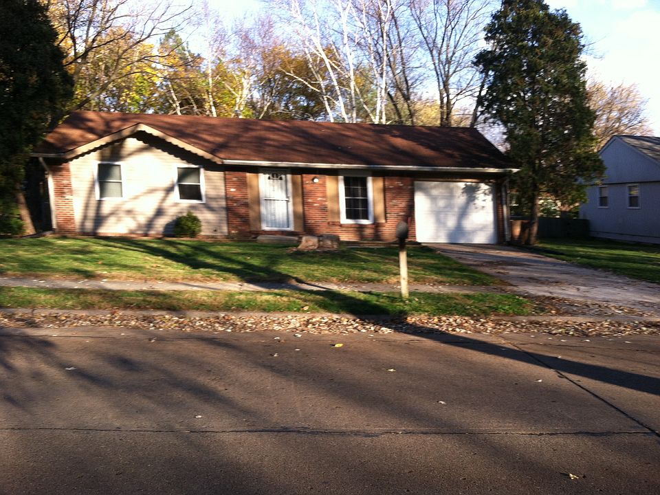 4549 Vinewood, Indianapolis, IN 46245