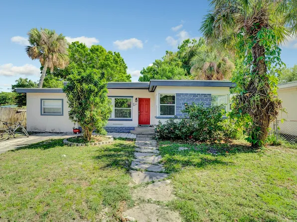 1016 Chipola Road, Fort Pierce, FL 34950