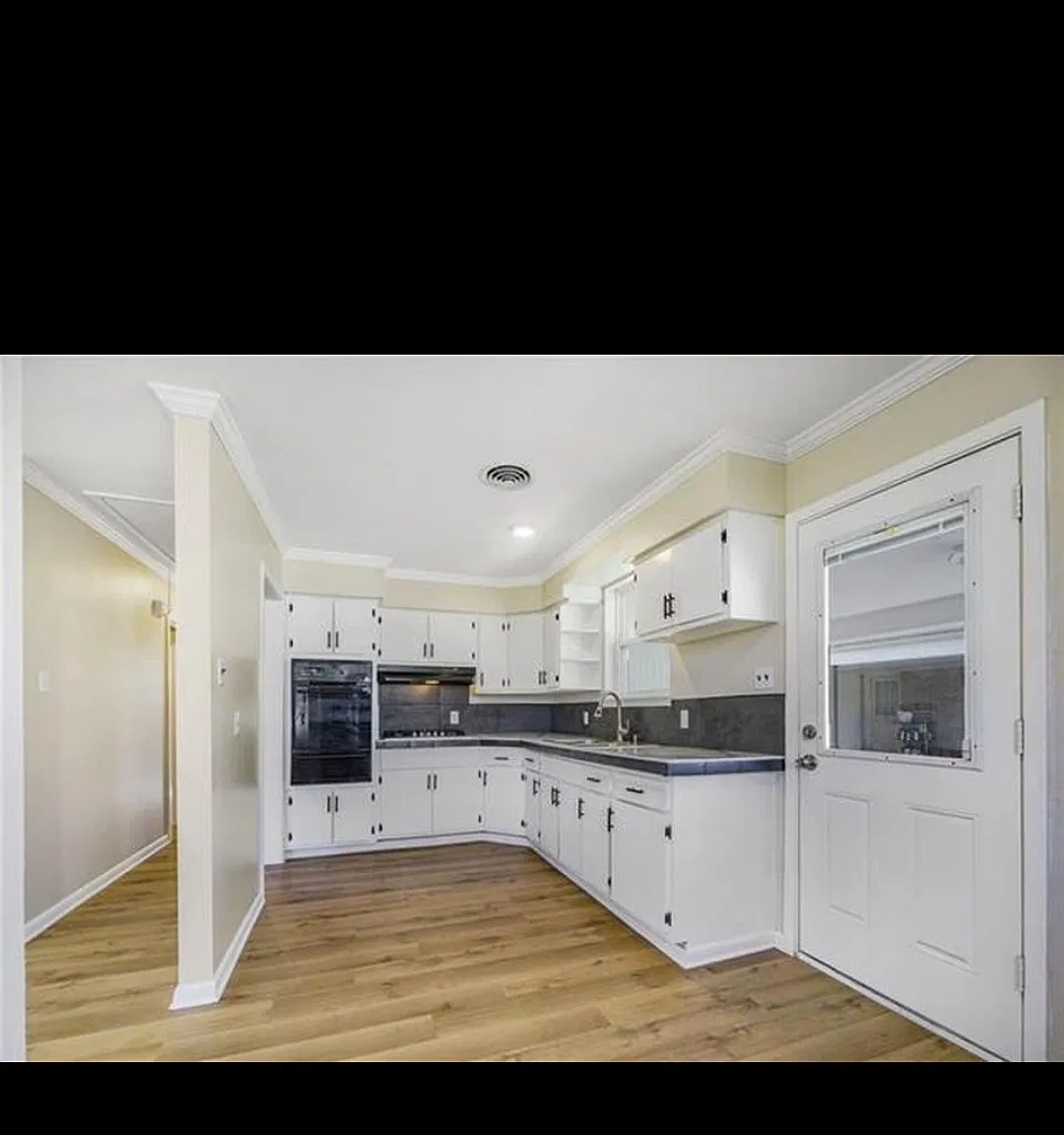 3 bed, 1.5 bath, 1350 sqft, $1,850 — Photo 3