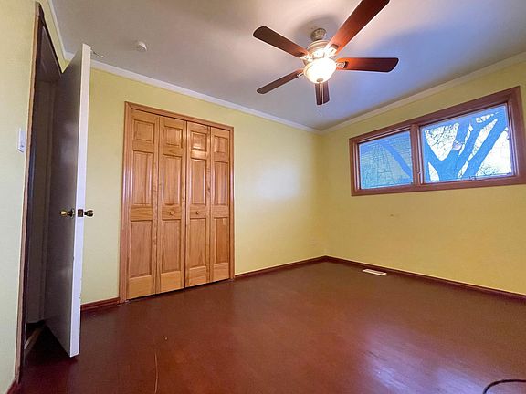 5th image of 31160 Gilbert Dr