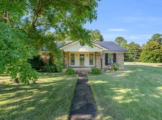 7205 Wolfe Rd, Columbus, MS 39705