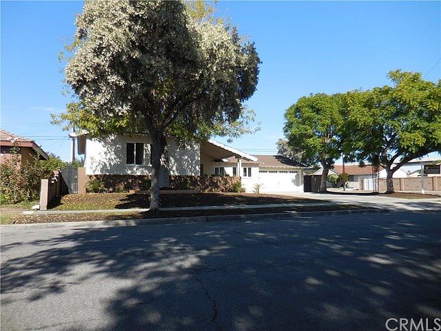 1st image of 2321 E Romneya Dr
