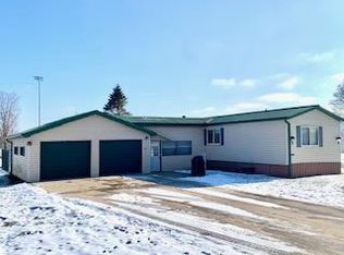105 Rosemary St, Wauzeka, WI 53826