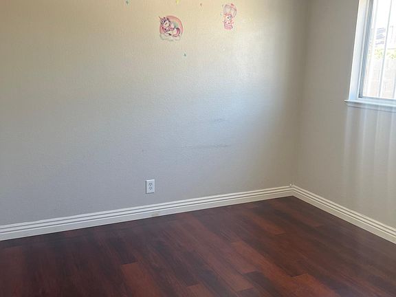 2nd image of 5640 Maceta Ave