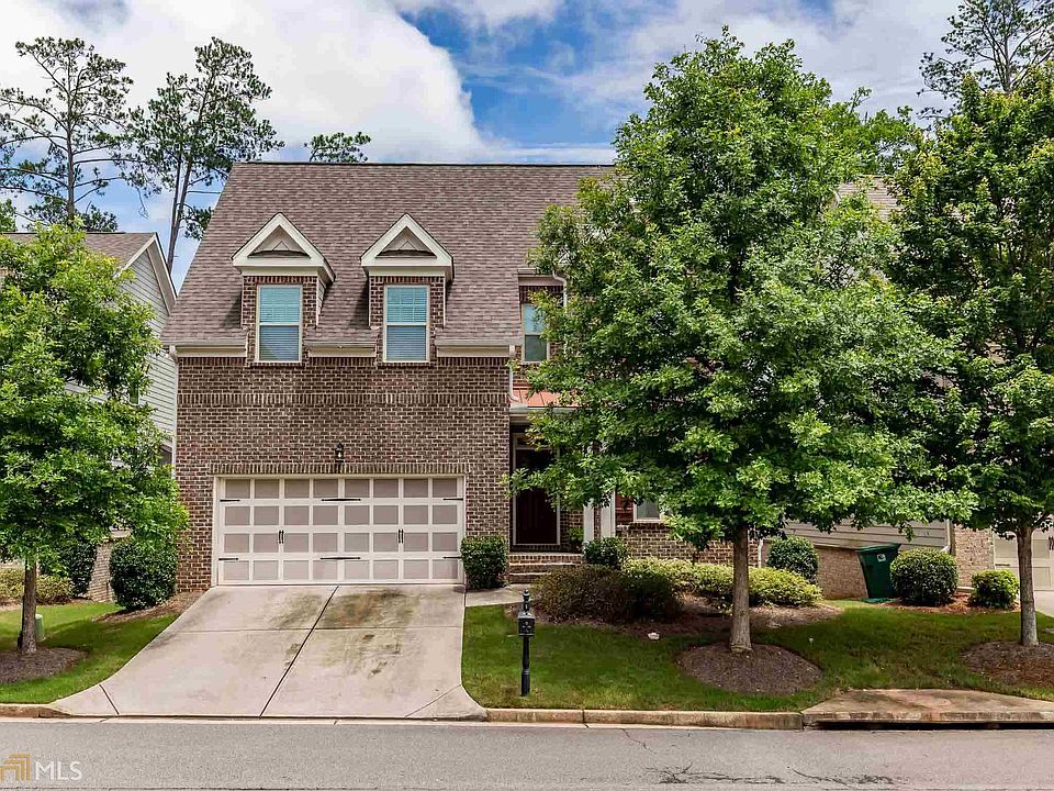 1st image of 744 Park Manor Dr SE
