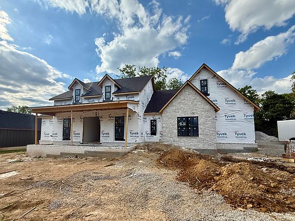 3rd image of 1042 Morris Dr
