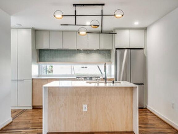 5th image of 1818 Mariposa Dr #1818