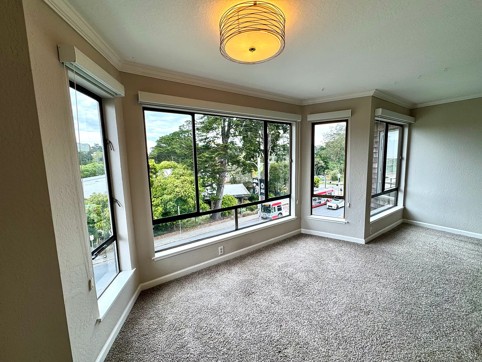 1 bed, $4,995 — Photo 2