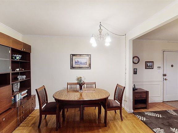 5th image of 67-38 108th St #D33