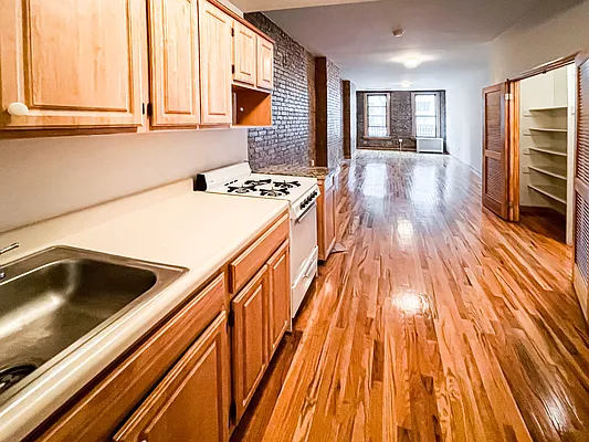 Rented by Array Property Group LLC  | media 13