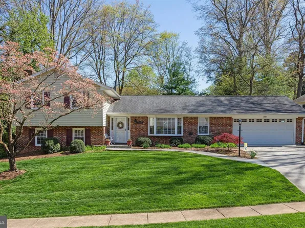 2307 Tanglevale Dr, Vienna, VA 22181