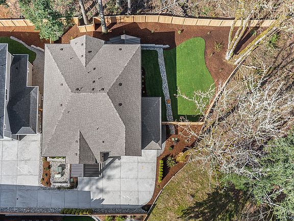 Aerial view of lot 1 at Grove at Beaver Lake