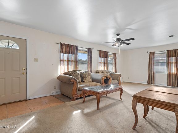 4th image of 4111 Washington Ave