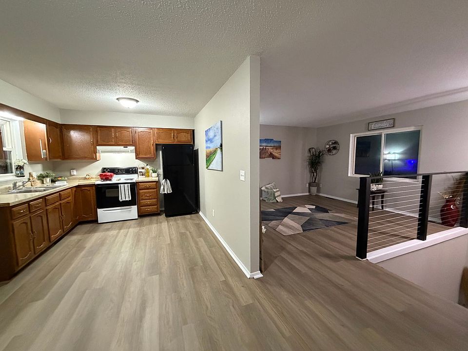 1st image of 248 Grand Blvd #246