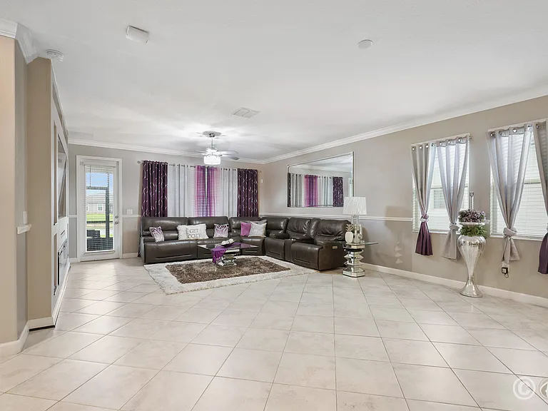 9650 Ivory Dr — Photo 5